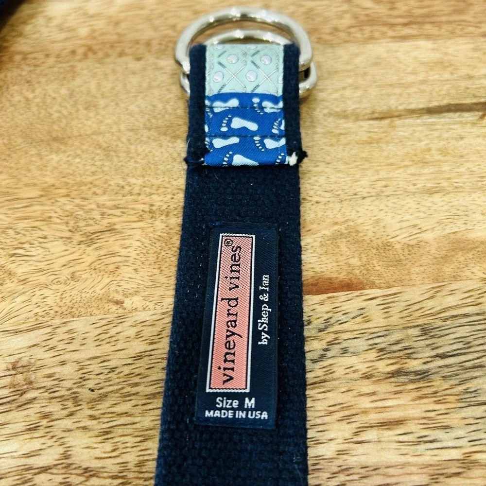 Vineyard Vines Patchwork Canvas D-Ring Belt Mens Medium Navy Multi Nautical Fish